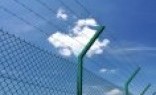 Temporary Fencing Suppliers Barbed wire fencing